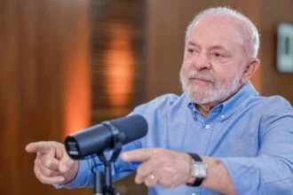 Lula quer o fim de clubes de tiro