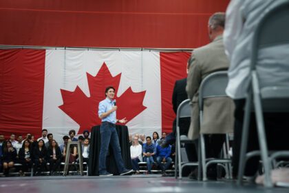 Meta começa a bloquear notícias no Canadá após aprovação de Lei de Trudeau