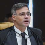 Mendonça vota contra envio de denúncia relacionada a Zambelli por perseguição
