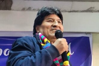 Morales anuncia candidatura à Presidência