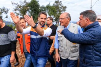 Mortes por ciclone aumentam e perda de empregos ameaça Rio Grande do Sul