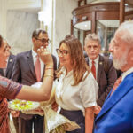 'Samba do bloqueio doido': Jurídico veta Janja na Sapucaí