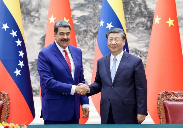 Xi Jinping anuncia que vai “elevar as relações” com a Venezuela