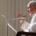 Papa pede paz e a libertação imediata dos reféns