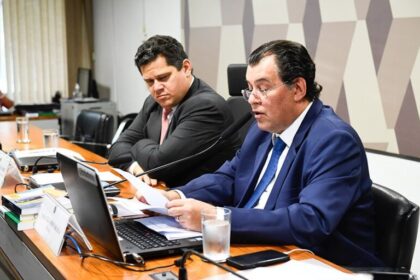 Eduardo Braga e Haddad se preparam para votar Reforma Tributária