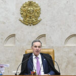 Tarcísio visita Barroso e Zanin para discutir ação do PT