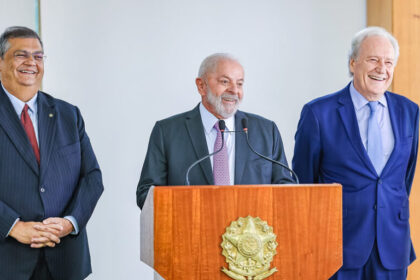 Lula confessa sonho de politizar (ainda mais) o STF