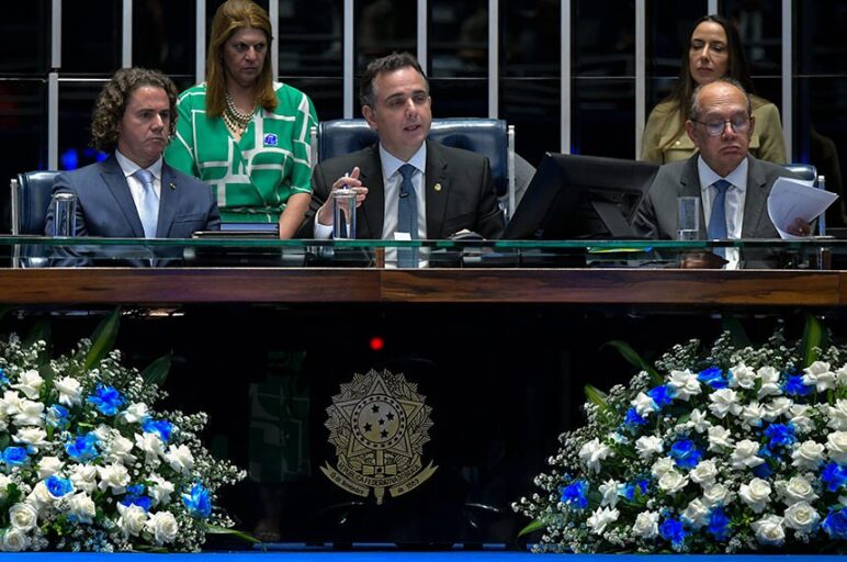 Com escândalos, acertos e erros, Senado brasileiro chega aos 200 anos