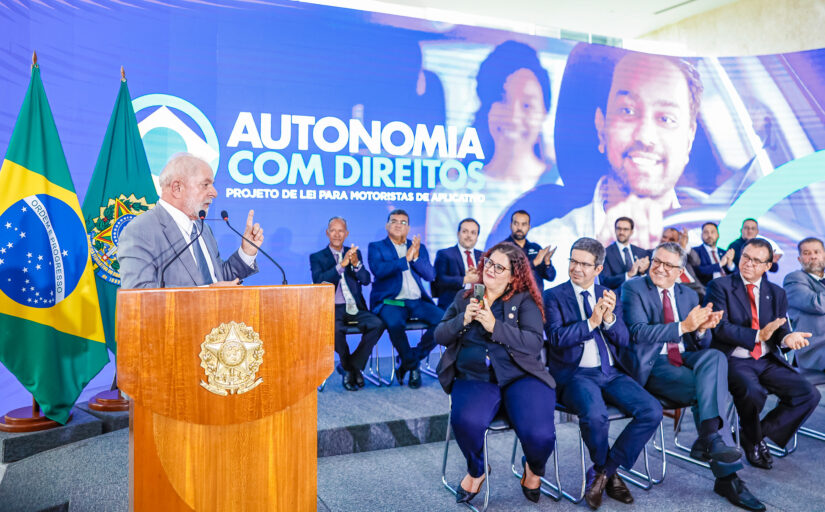 Congresso recebe projeto para regulamentar motoristas de aplicativo