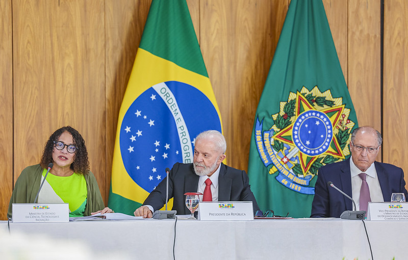 Após déficit bilionário, Lula anuncia negociações com o Congresso para aumentar gastos