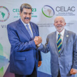 Maduro debocha da imprensa e Lula finge que Venezuela é 'ilha democrática'