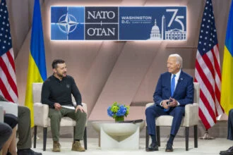 Biden confunde Zelensky com Putin e chama Trump de vice-presidente