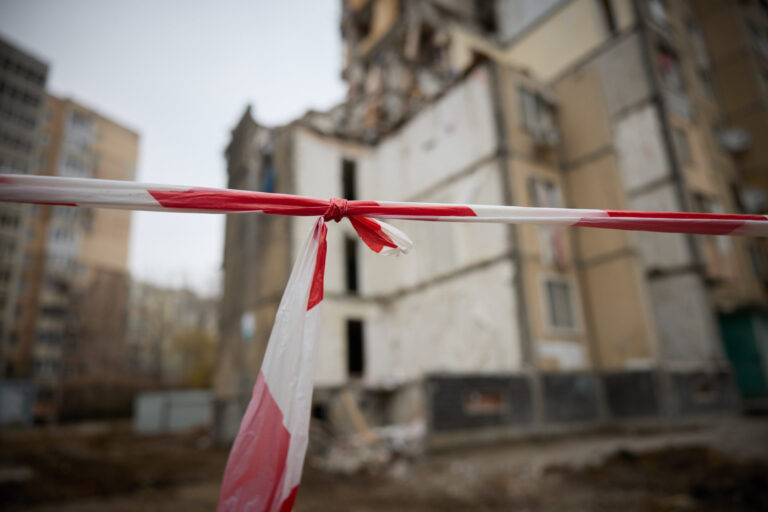 Putin bombardeia hospital infantil em Kiev, deixando 7 mortos e mais de 20 feridos