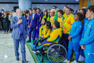 Lula terceiriza e resolve 'despachar' Janja para a abertura das Olimpíadas de Paris