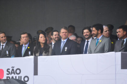 Tarcísio e Nunes apoiam decisão dos EUA contra grupos terroristas brasileiros