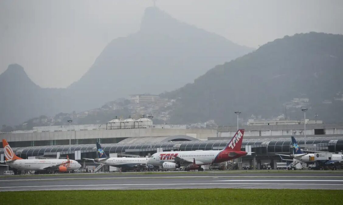 Falhas em aviões comerciais forçam fechamento de aeroportos no Brasil