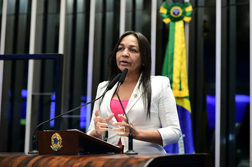 Senadoras tentam romper 200 anos de hegemonia masculina no comando da Casa