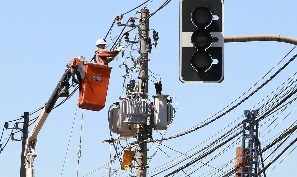 Concessão da Enel fica em risco após 3º apagão em menos de um ano em São Paulo 