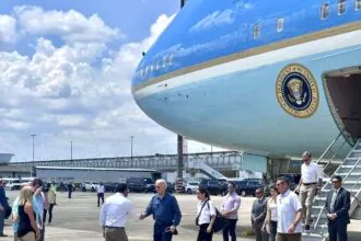 Presidente dos EUA 'some na floresta' após discurso ambiental em Manaus