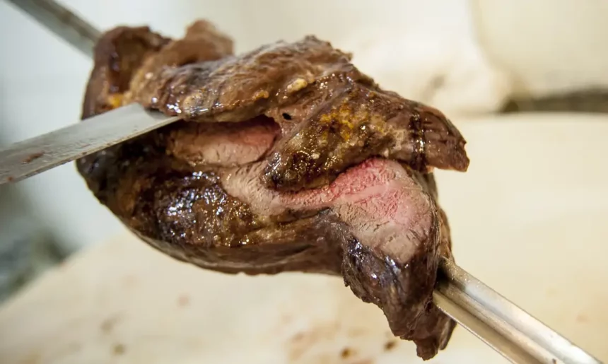 Cadê a picanha? BC reduz projeção de crescimento econômico para 1,8%