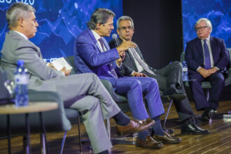 Governo está pronto para anunciar pacote de corte de gastos, diz Haddad