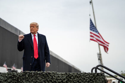 Justiça barra decreto de Trump sobre cidadania para filhos de imigrantes ilegais