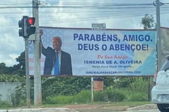 Outdoor em Goiânia parabeniza Trump pela vitória nos EUA