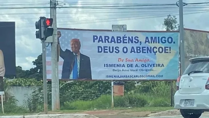 Outdoor em Goiânia parabeniza Trump pela vitória nos EUA