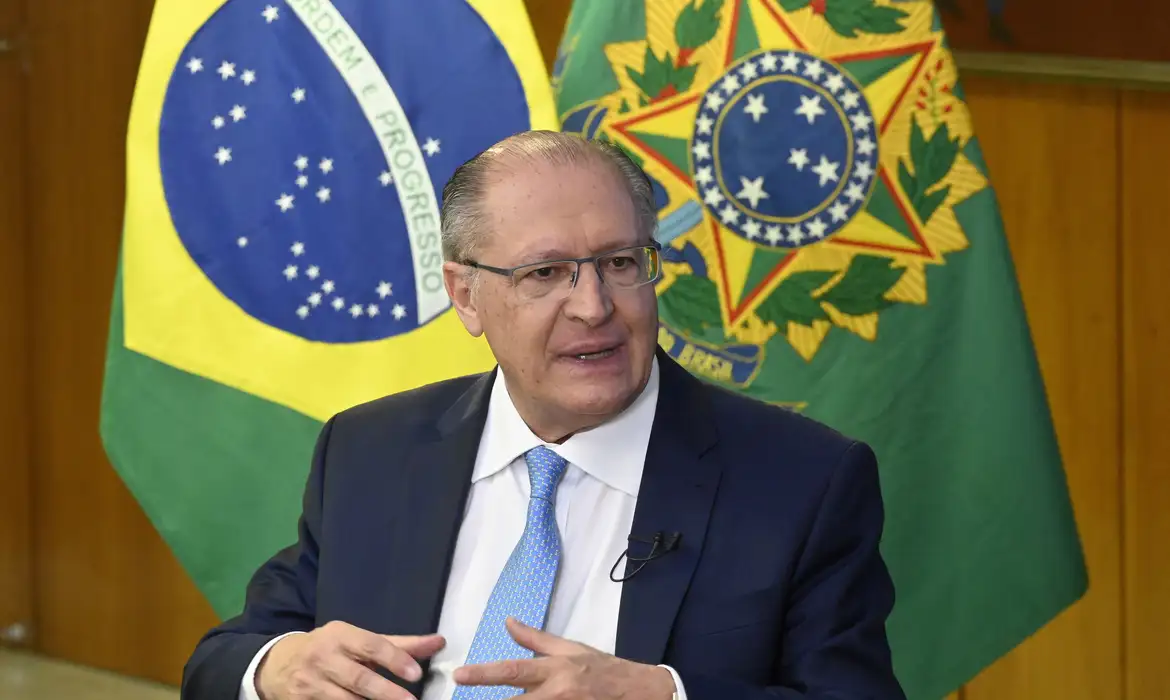 Alckmin busca negociação com os Estados Unidos para amenizar sobretaxa em metais