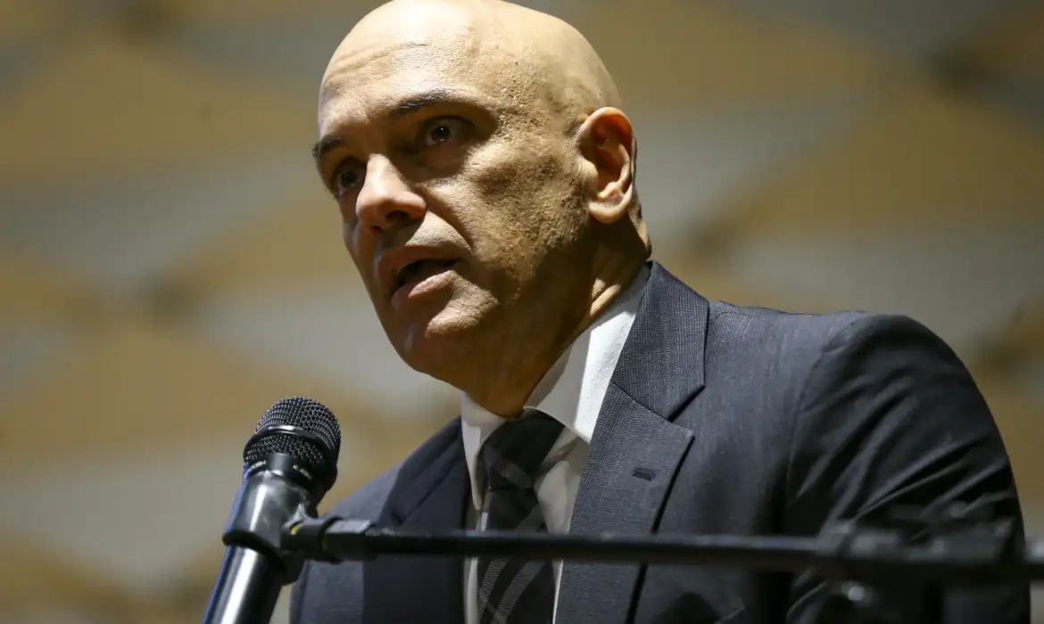 Alexandre de Moraes rebate críticas dos EUA e afirma que Brasil não é colônia há 200 anos