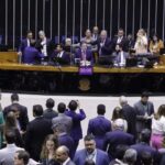 Oposição aposta na estratégia usada contra Dilma para ativar impeachment de Lula