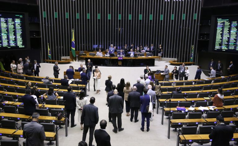 Congresso aprova novas regras para emendas após 'acordão' dos Três Poderes