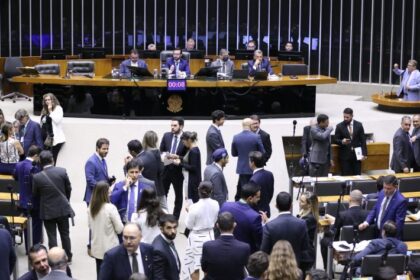 Câmara aprova projeto para destravar verbas do extinto 'orçamento secreto'
