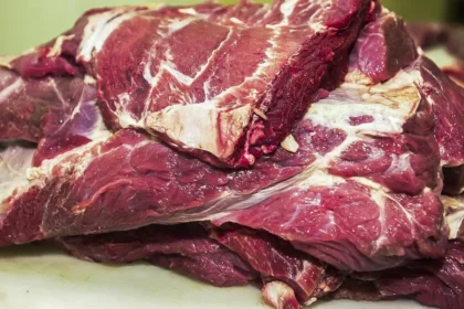 Governo brasileiro tenta ocupar espaço dos EUA na exportação de carnes para a China