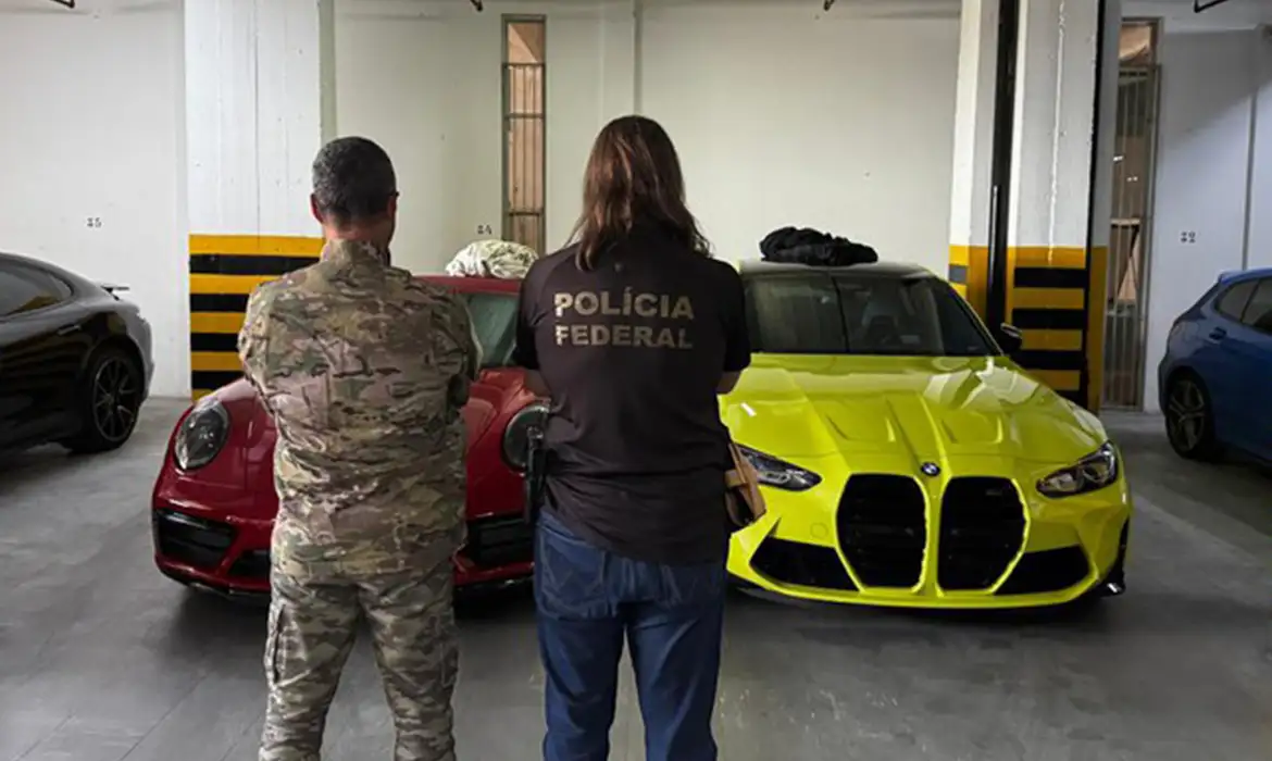 Esposa de ministro do TCU vendeu BMW a lobista vinculado à fraude do INSS
