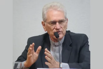 Vaticano inicia escolha do novo Papa com brasileiro entre os favoritos