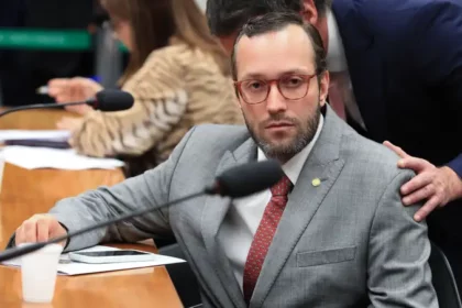 Parlamentares do Brasil e dos EUA formam grupo por restabelecimento democrático