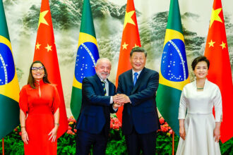 Bolsonaro e líder do PL criticam postura de Janja na China