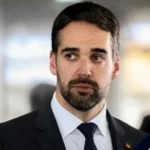 Eduardo Leite deixa tucanos na mão e confirma pré-candidatura presidencial pelo PSD