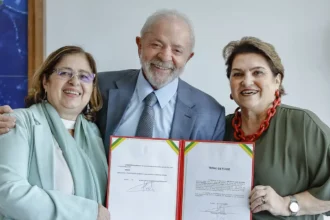 Não sobra ninguém: Lula troca o comando do Ministério das Mulheres