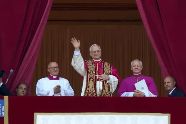 Norte-americano Robert Prevost é escolhido como novo papa Leão 14