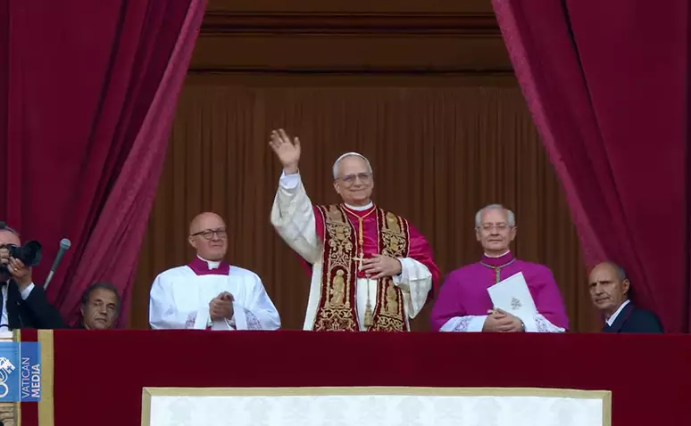 Norte-americano Robert Prevost é escolhido como novo papa Leão 14