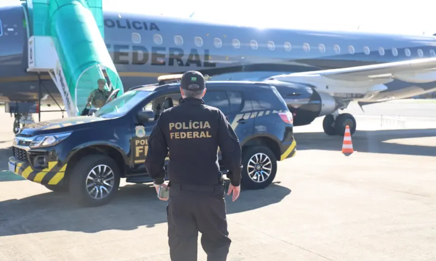 Lei que classifica facções como terroristas avança na Câmara, apesar da oposição de Lula