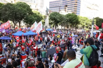 Sem Lula, sem picanha e sem cerveja, sindicatos tem ato esvaziado no dia do trabalhador