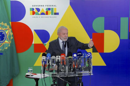 Lula articula novo nome ao STF para não deixar decisão ao próximo governo