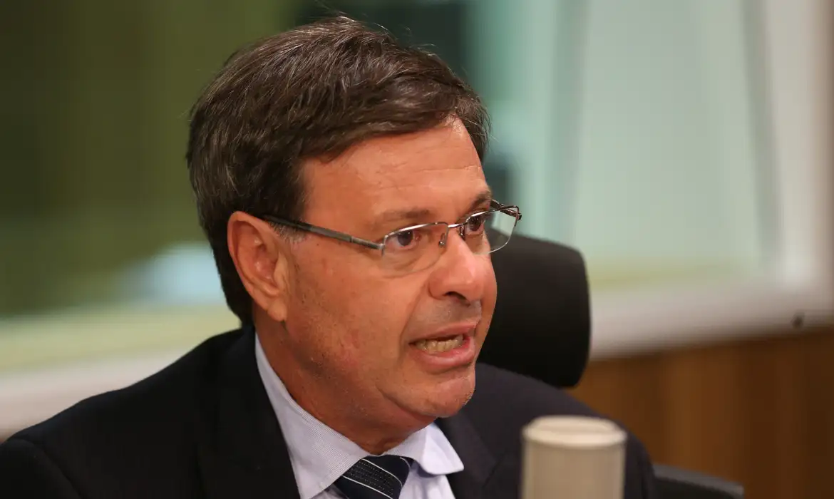 STF concede liberdade provisória ao ex-ministro Gilson Machado