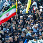 Terroristas do Hezbollah declaram apoio ao regime do Irã em meio à guerra com Israel