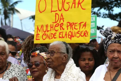 Projeto que garante mais vagas para mulheres nas polícias avança no Senado