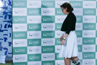 STF determina prisão definitiva de Carla Zambelli e fará pedido de extradição 