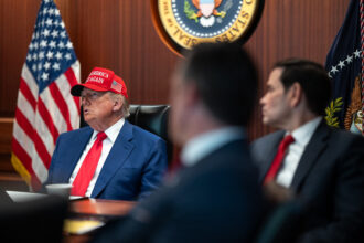 Trump confirma reunião com líderes do Irã após destruição de instalações nucleares